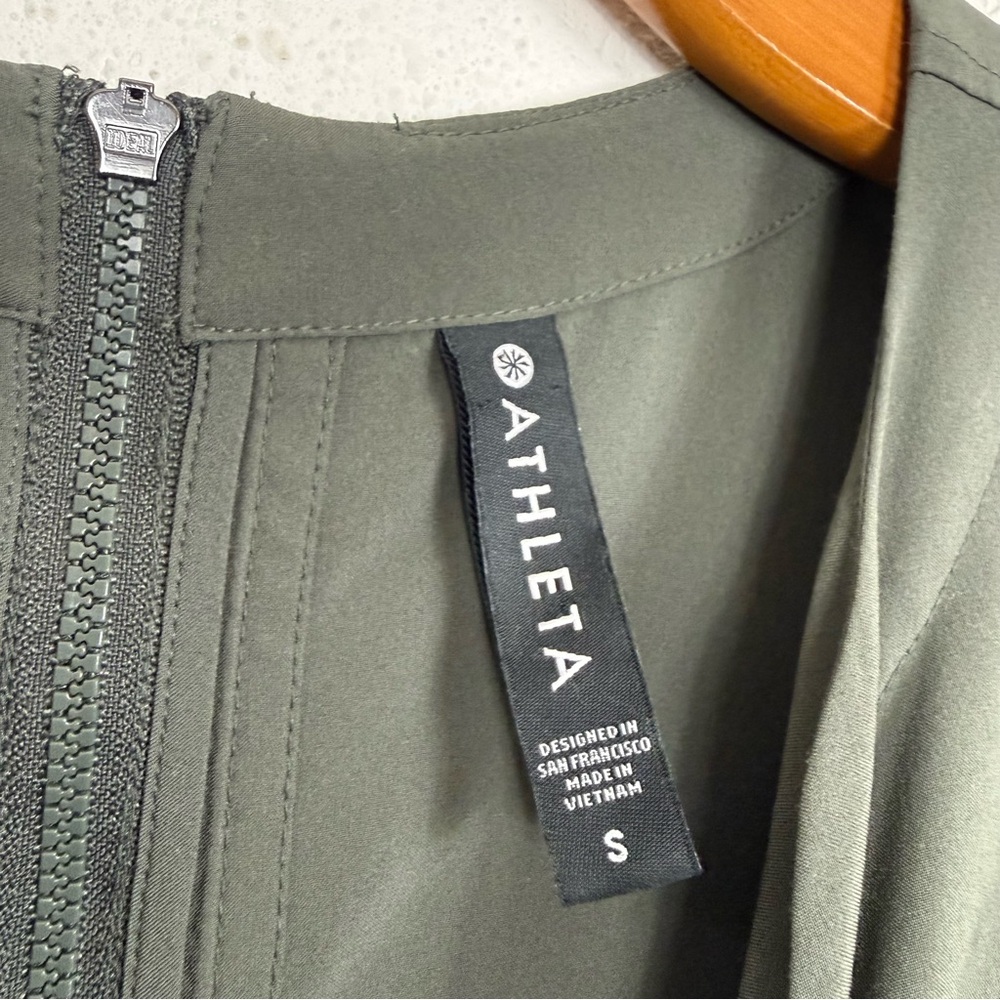 Athleta Green Topanga Jumpsuit Wide Leg V Neck Relaxed Fit Sz Small - Picture 5 of 8